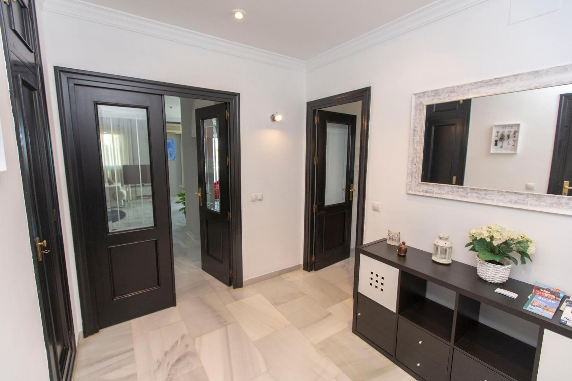 Apartment Venecia, De Lujo En 1º Linea De Playa + Parking Málaga
