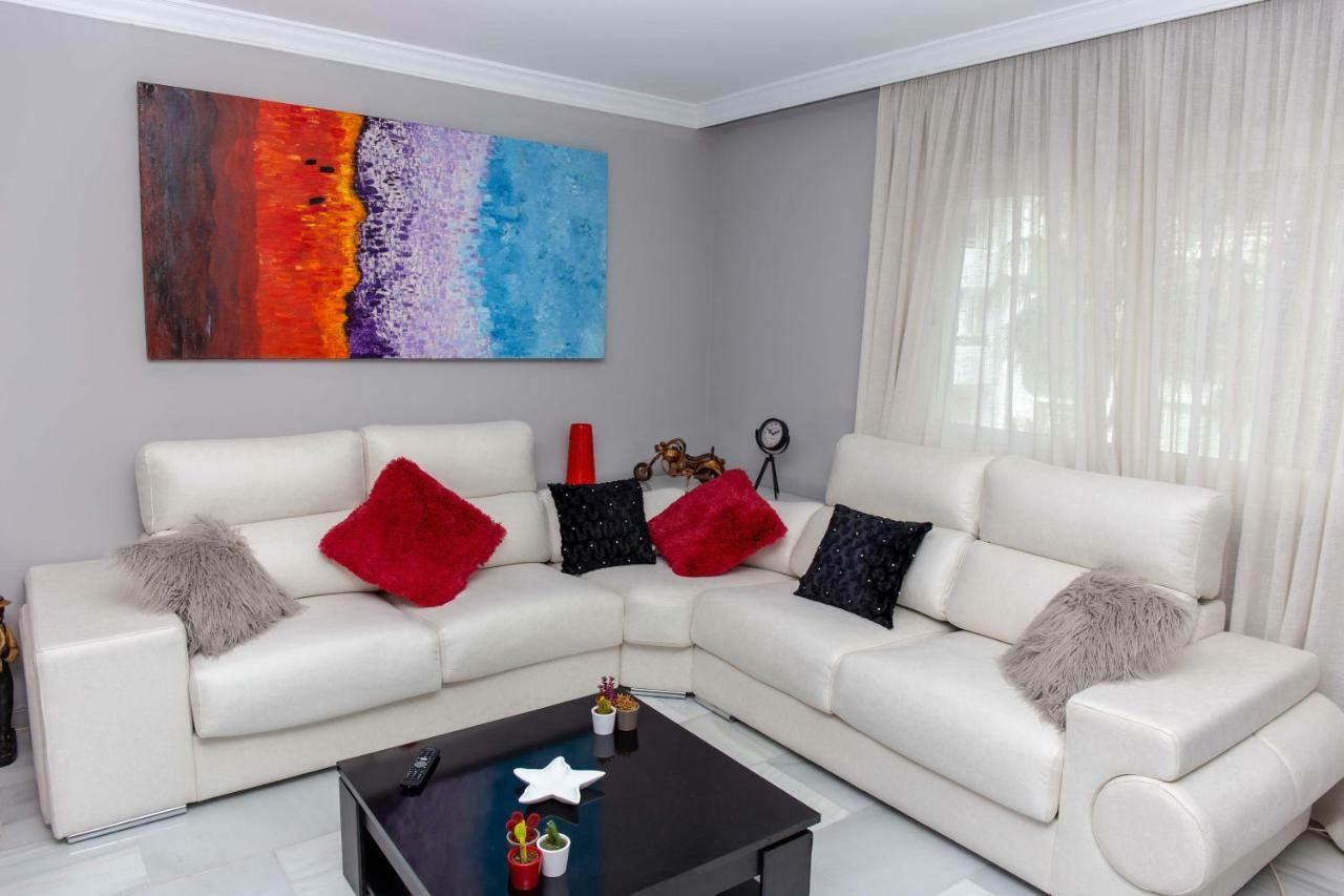 Apartment Venecia, De Lujo En 1º Linea De Playa + Parking Málaga